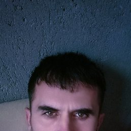 Амир, 27, Москва