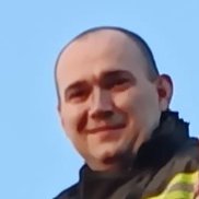 ˸, 32 , 