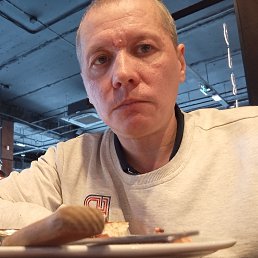 ������ ������, 42 ����, �����������