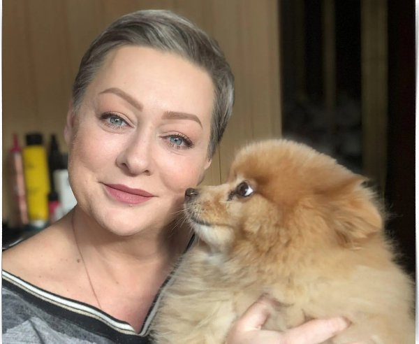«Фишка моей внешности в том, что я родилась старой. Мне об этом говорила Шашкова Элеонора Петровна, ...