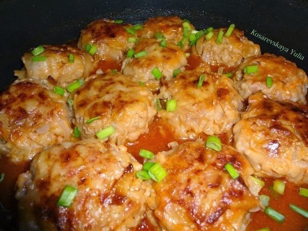 Ленивые голубцы.Ингредиенты:- Мясной фарш -500 гр.- Отварной рис – 100 гр.- Белокочанная капуста - ...