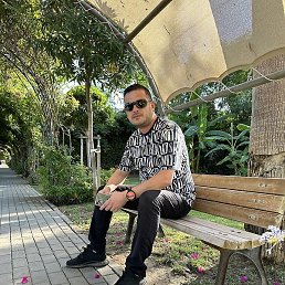 Mustafa, �������, 42 ����