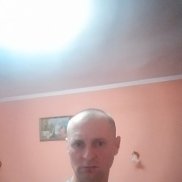 Вася, 40 лет, Васильков Вася, 40 лет, Васильков