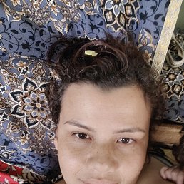 Munisa, 28, 