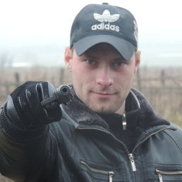 Denis, 36, 