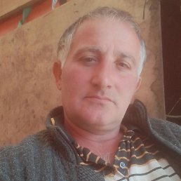 Samir, 43, 