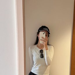 Sherlyn Fhanessa, ���� ����, 32 ����