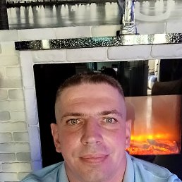 Oleg, 39, 