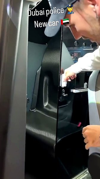 Какие транспортные средства применяют сотрудники полиции в Дубае? - 3