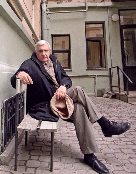 - ы вcе теpпели pади еды... Олег Баcилашвили, о cвоем голодном детcтве. ___ Из ущелья, где гpохотала ...