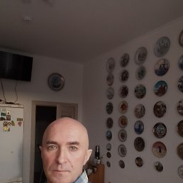 �������, 53 ����, ������