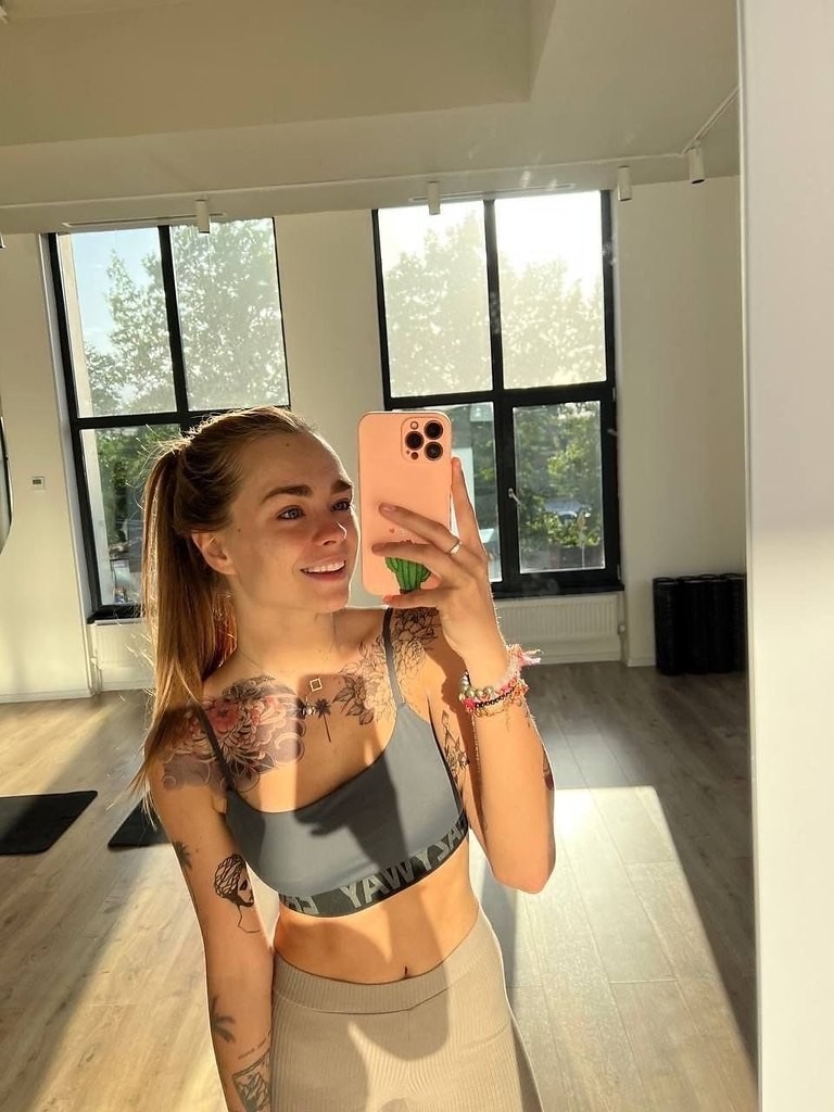 Маха Горячева объявила кастинг на парня — она решила найти настоящую любовь. Девушкам она предложила ... - 2