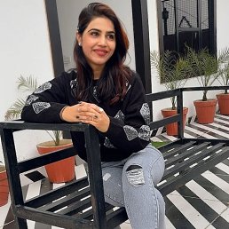 Priyanka, 25, 