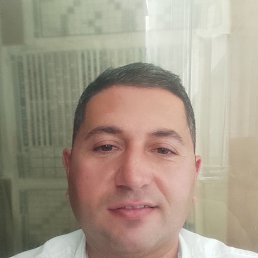 Zaur, 41, 