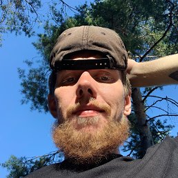 Roman, 25, 