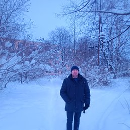 Alex, 54, 
