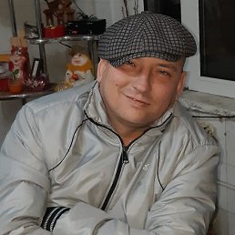 Илья, 46, Алчевск