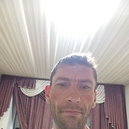 �����, 42 ����, ����