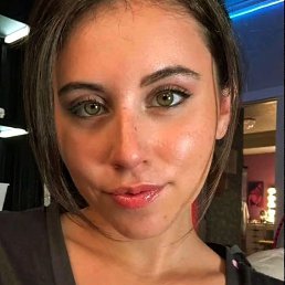 Kira, 25, 