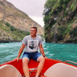 ����, �����������, 33 ����