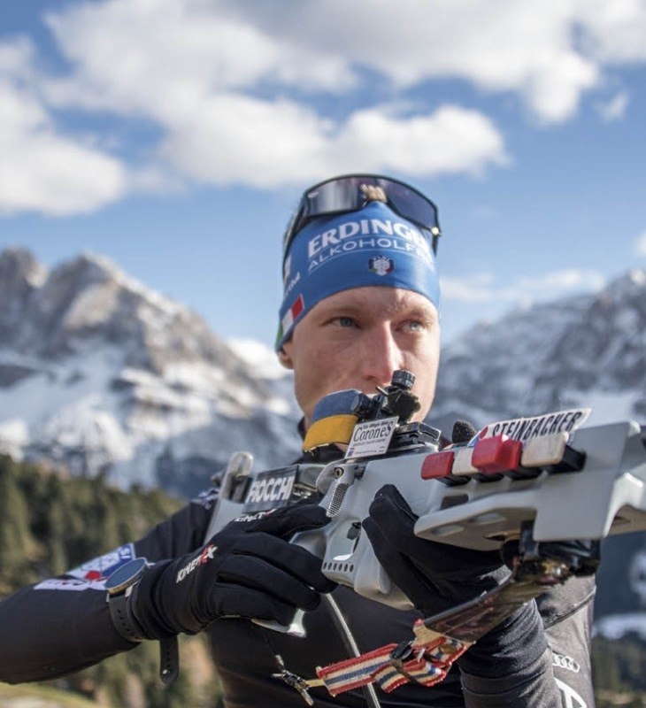 Сегодня 36 лет исполняется одному из лучших итальянских биатлонистов Лукасу Хоферу. Олимпийский ...