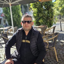 Timur, 41, 