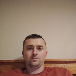 Tudor, 41, 