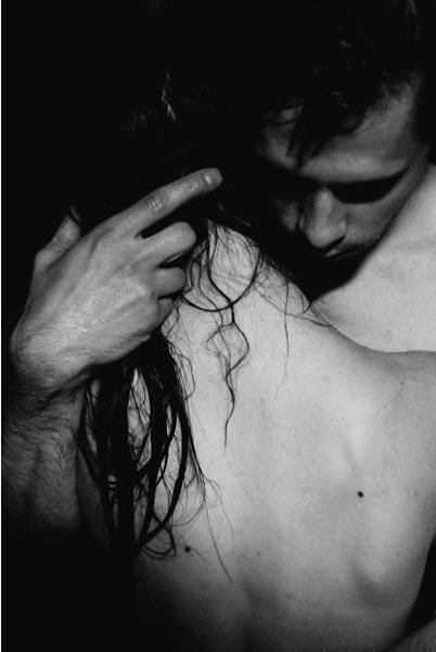 Привыкай становиться старше, Не жалеть о вчерашнем дне. Это вовсе не больно/страшно - Повычёркивать ...