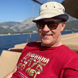 Viktor, 64 , 