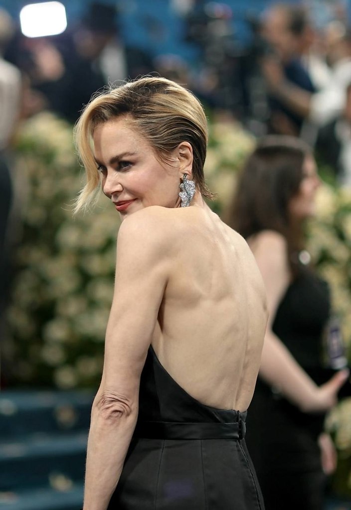     Met Gala .57-         ...
