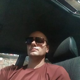 Vitalik, 34, 