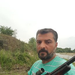 Alex, 41, 