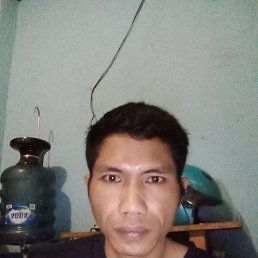 MOCHAMMAD, 35, 