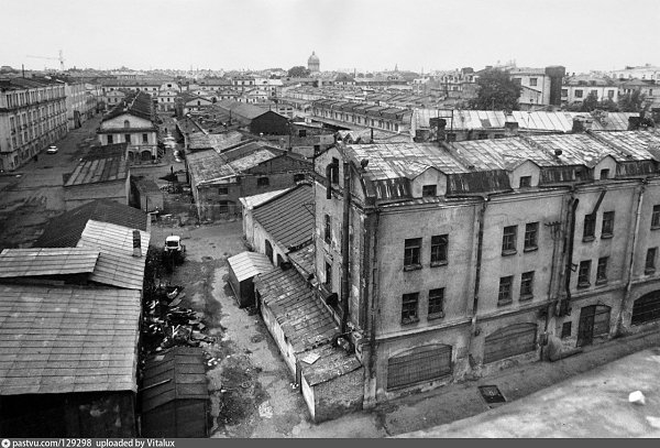 Апраксин двор. Фотограф Сергей Вячеславович Подгорков. Ленинград, СССР. 1980-е гг. #1980s@phistory | ...
