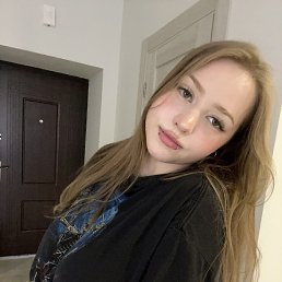 Sarah, 37, 