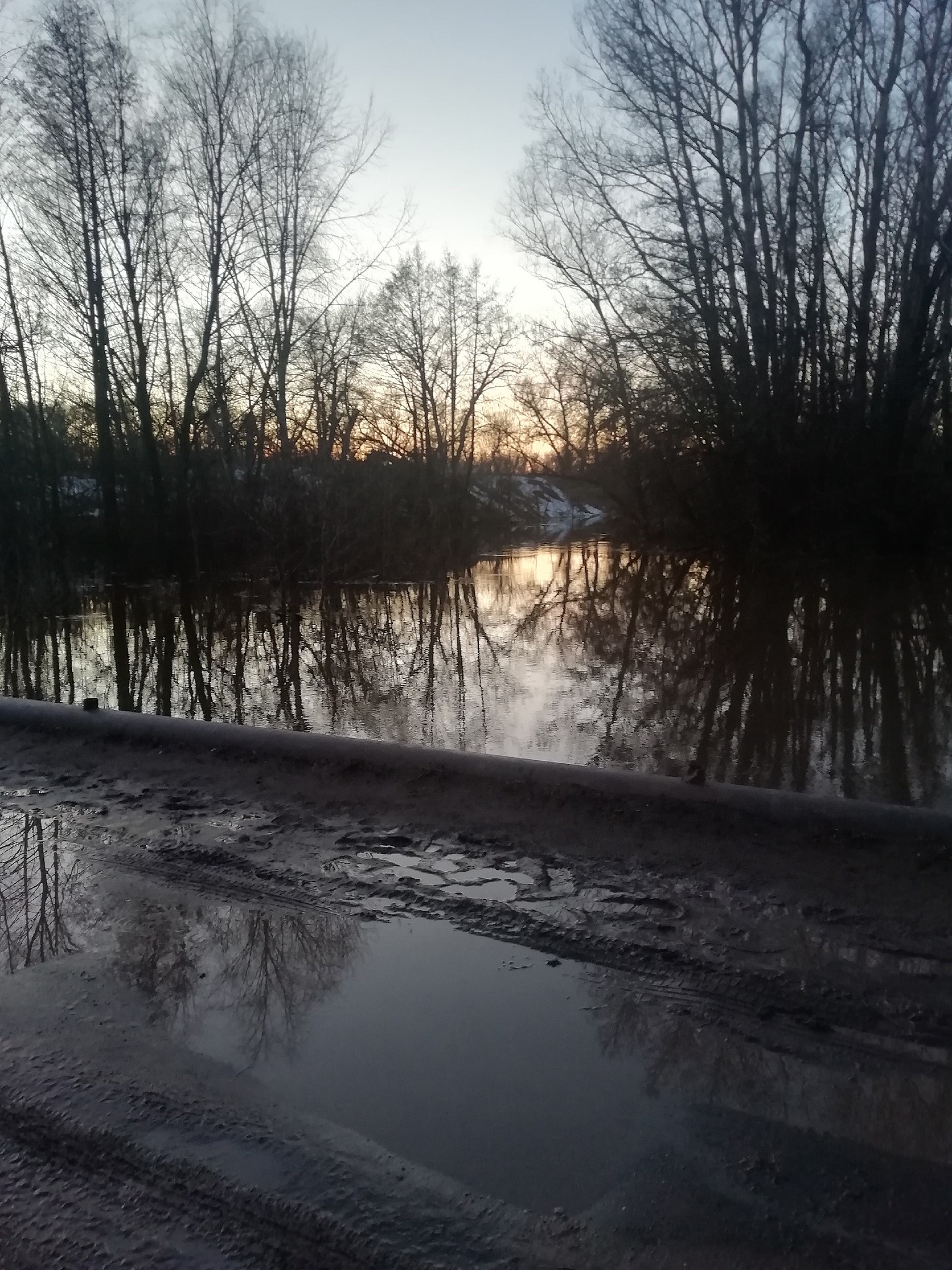  - 21  2025  19:59 - 2