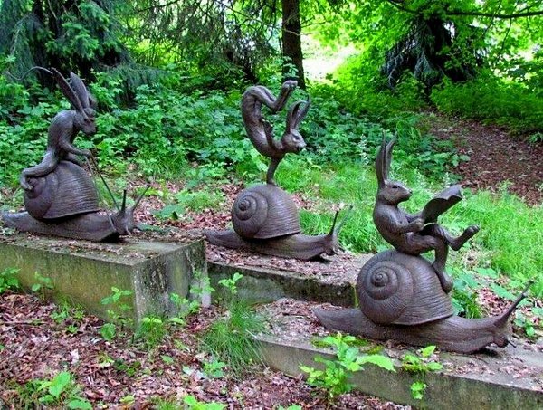 Многое было ... и многому быть , хочется счастливо между прожить ... .