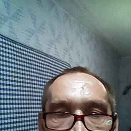 Zamok, 47, 