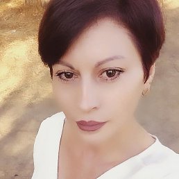 Tania, , 43 