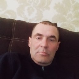 Denis, 42, 