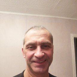 Alex, 53, 