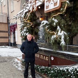 ������, 53 ����, ����