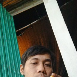 Rhez, 28, 