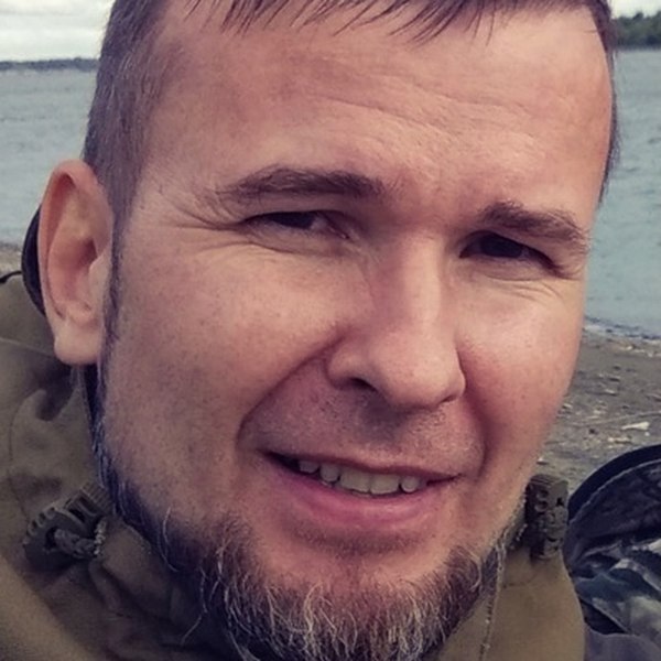 Ведущий Владимир Арт