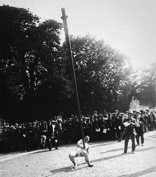 Фотографии атлетов, участвовавших в соревнованиях по десятиборью 1913 и 1914 годов в Париже - 3