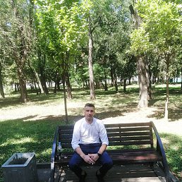 ������, ������, 44 ����