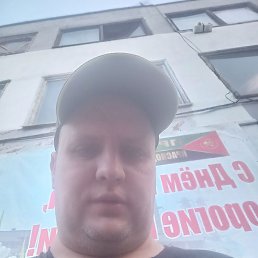 Dimon Filatov, 35, 