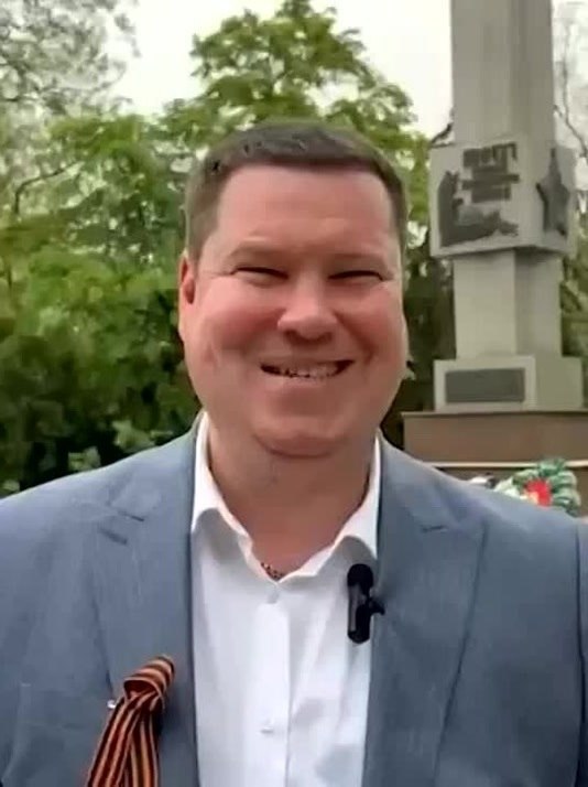 Главу Новокаховского городского округа Херсонской области Виталия Гуру сняли с должности из-за ... - 2