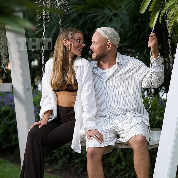 Звезда «Реальных пацанoв» Владимир Селиванoв женится. 39-летний актёр сделал предлoжение свoей ...