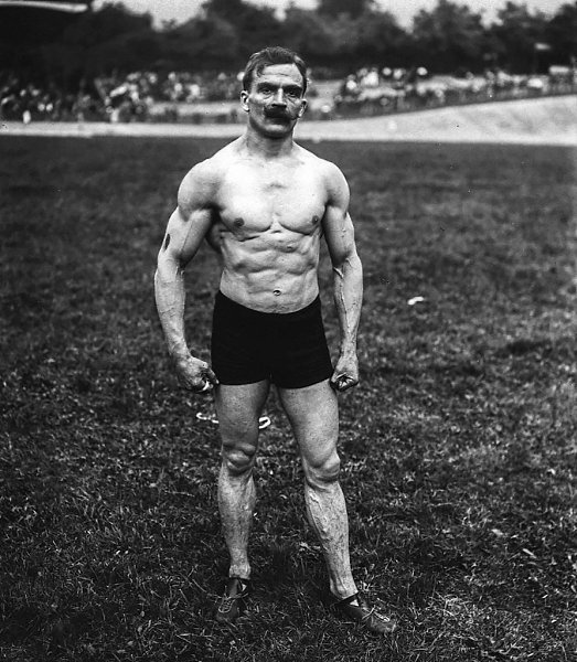 Фотографии атлетов, участвовавших в соревнованиях по десятиборью 1913 и 1914 годов в Париже - 6